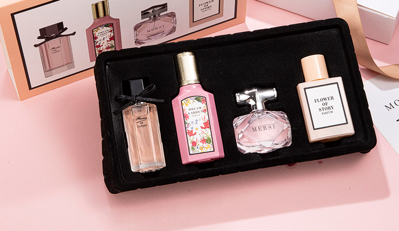 Novo conjunto de perfume feminino Flower Tale Of Things, caixa de presente com 4 peças, fragrância duradoura, perfume_voghion.com