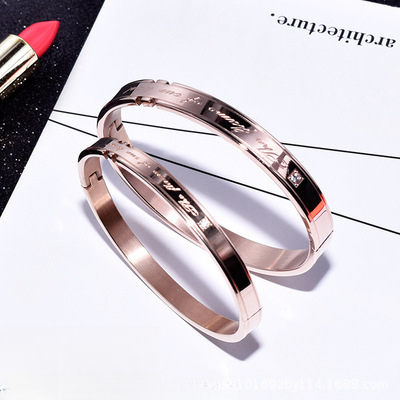 Braccialetti di tendenza per coppie di studenti, un paio di regali di compleanno per uomo e donna, braccialetti in acciaio al titanio con incisione_voghion.com