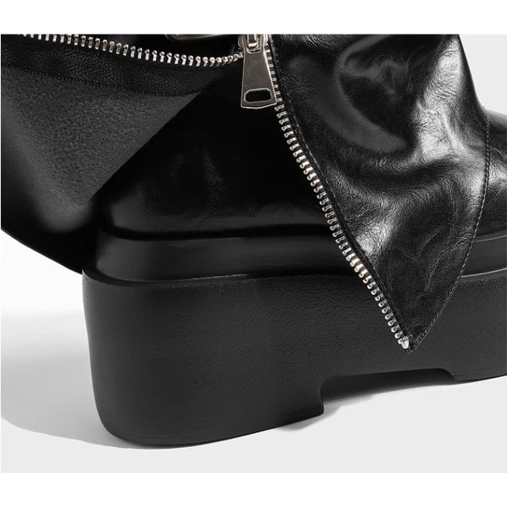 Pantaloncini da donna autunno/inverno 2025 con fibbia e cerniera laterale, stile hot girl alla moda e alla moda, design rialzato con suola spessa._voghion.com