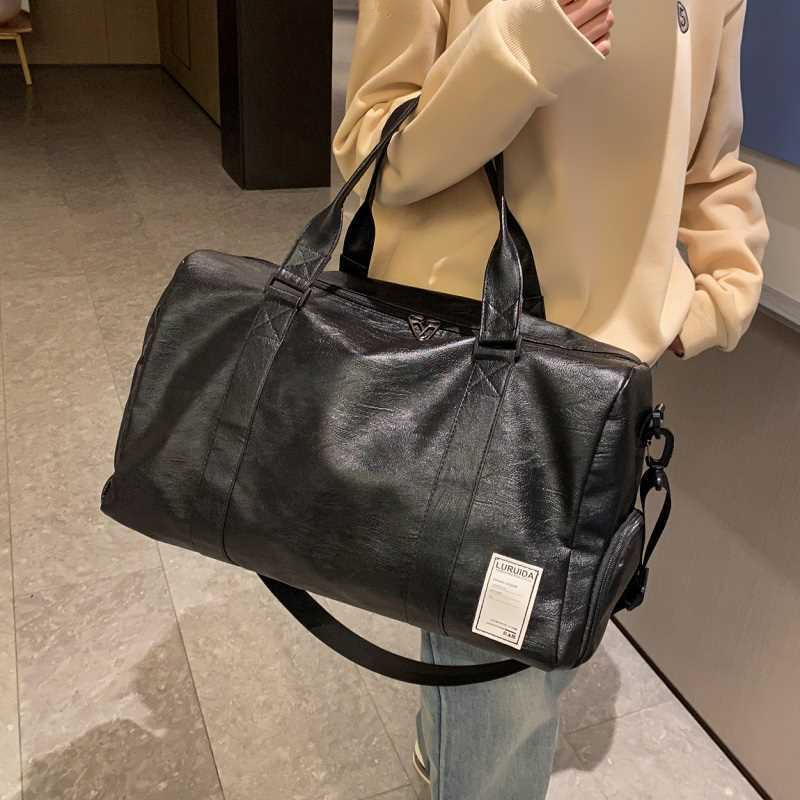Geantă de călătorie pentru bărbați, de mare capacitate, tip crossbody din piele, pentru sport, înot și fitness_voghion.com