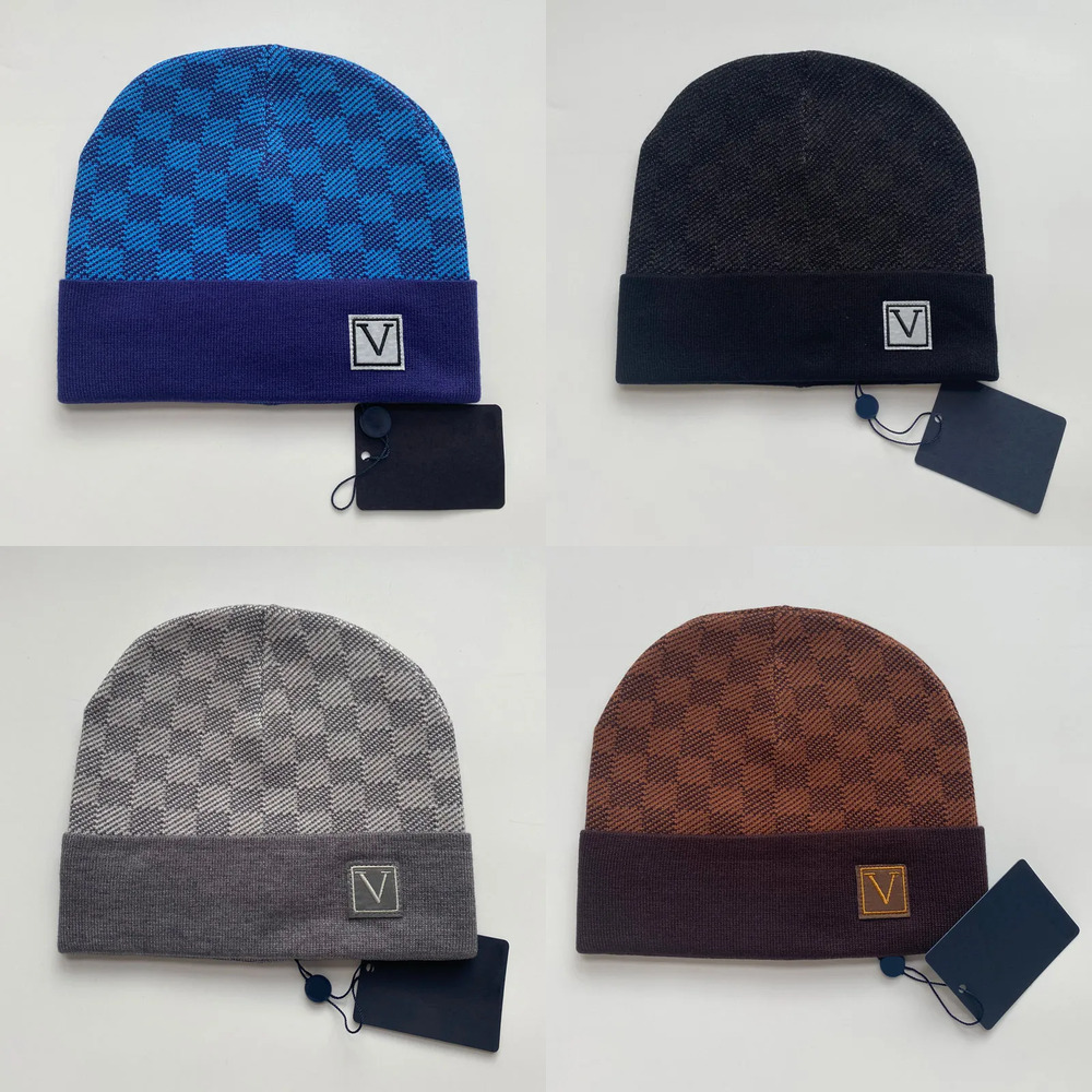 Designer-Mützen im Großhandel – Herren- und Damenmützen für Herbst/Winter – Thermostrickmützen mit Buchstabenanhängern – Skimützen von Marken – Hohe Qualität_voghion.com