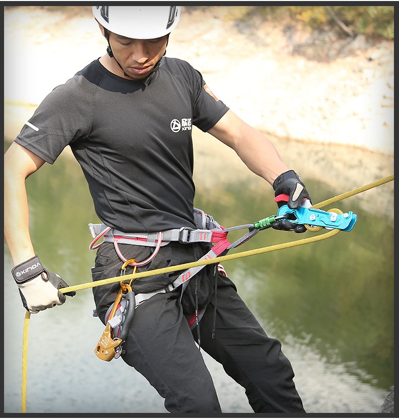 New Chinese Syle Comforable Muli-Funcional Fully Adjusable Mounaineering Rock Climbing Rappelling Safey_voghion.com