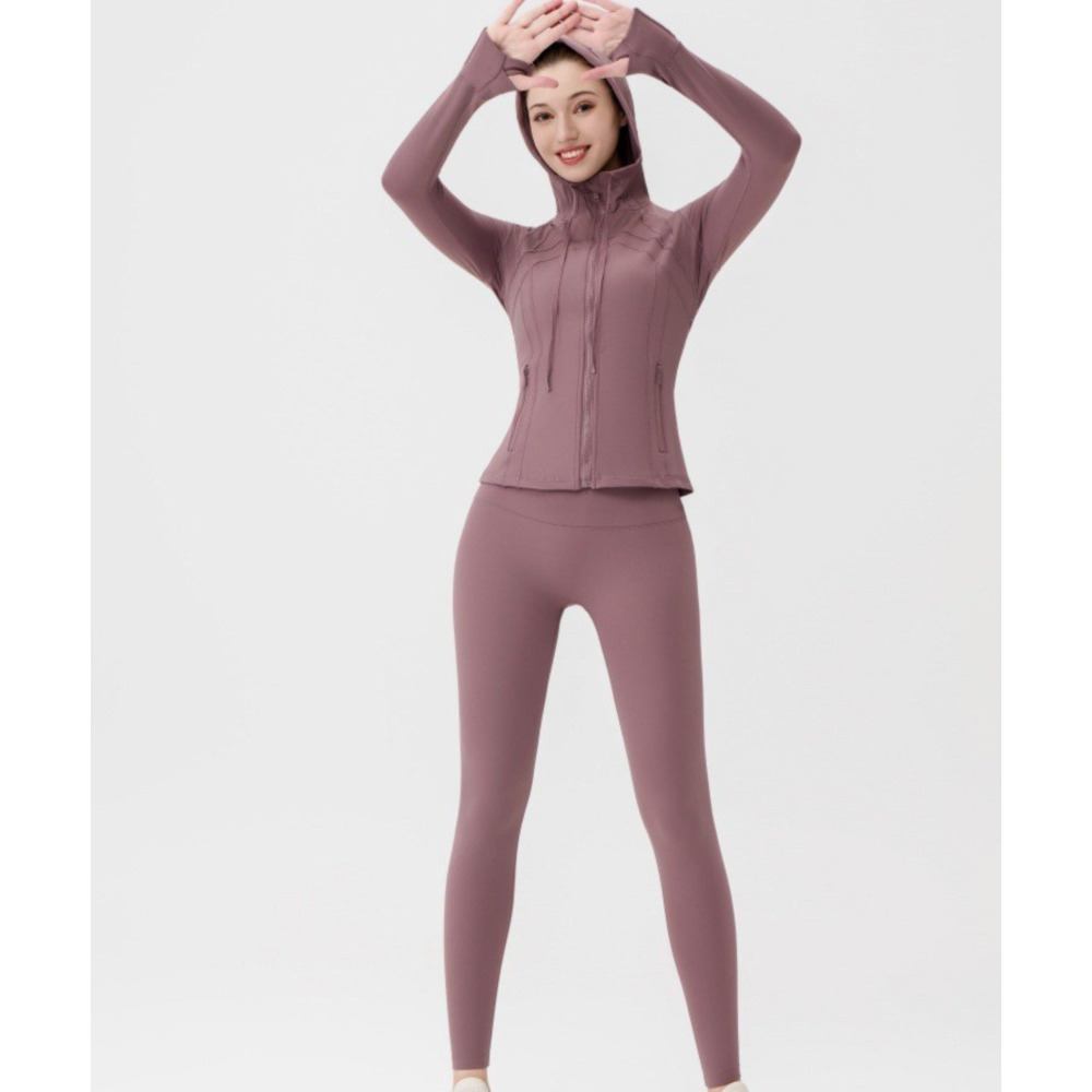 Dames yoga-outfit met capuchon, bestaande uit een 9-punts legging en een slim fit jasje, casual sportkleding voor workouts en dagelijks gebruik._voghion.com