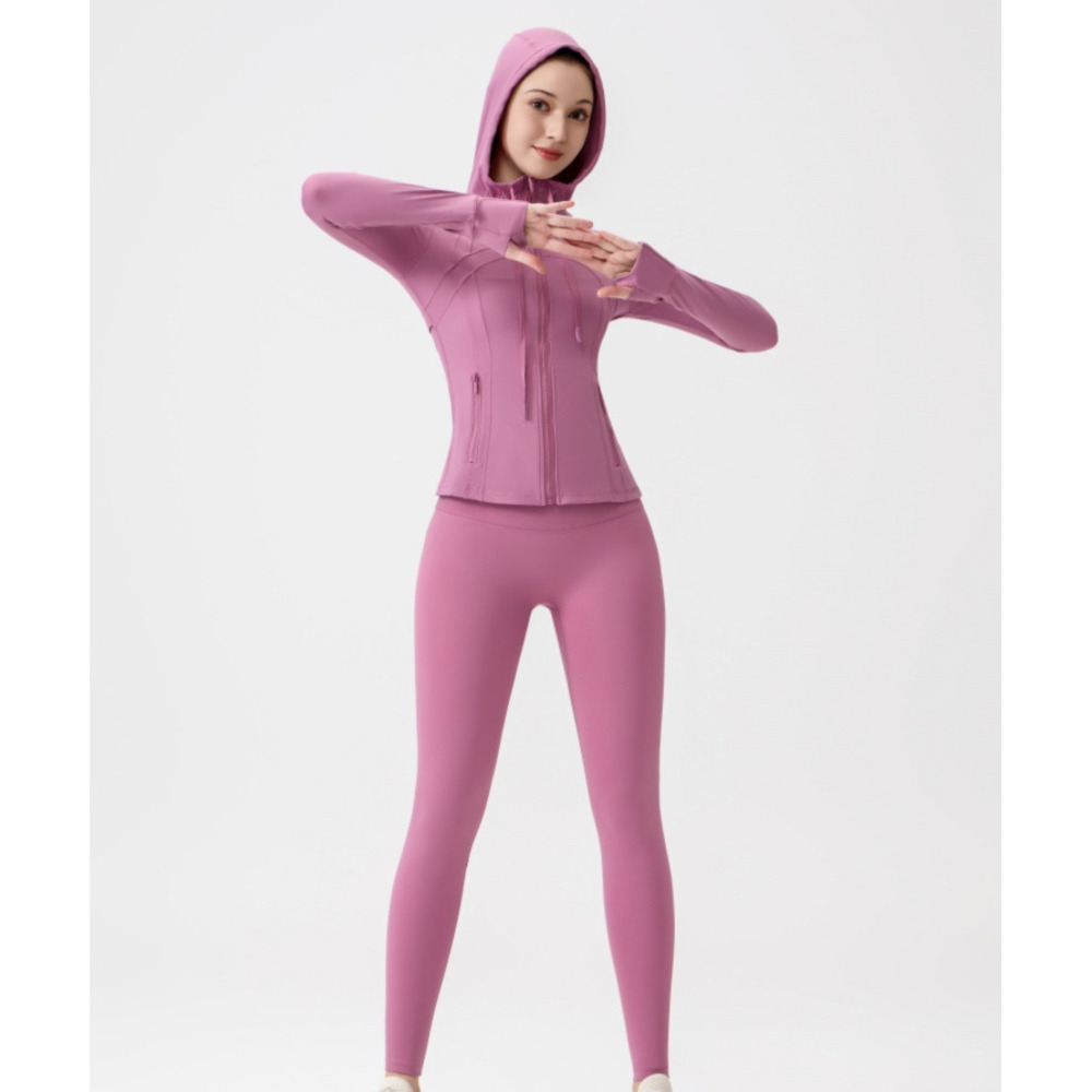 Dames yoga-outfit met capuchon, bestaande uit een 9-punts legging en een slim fit jasje, casual sportkleding voor workouts en dagelijks gebruik._voghion.com