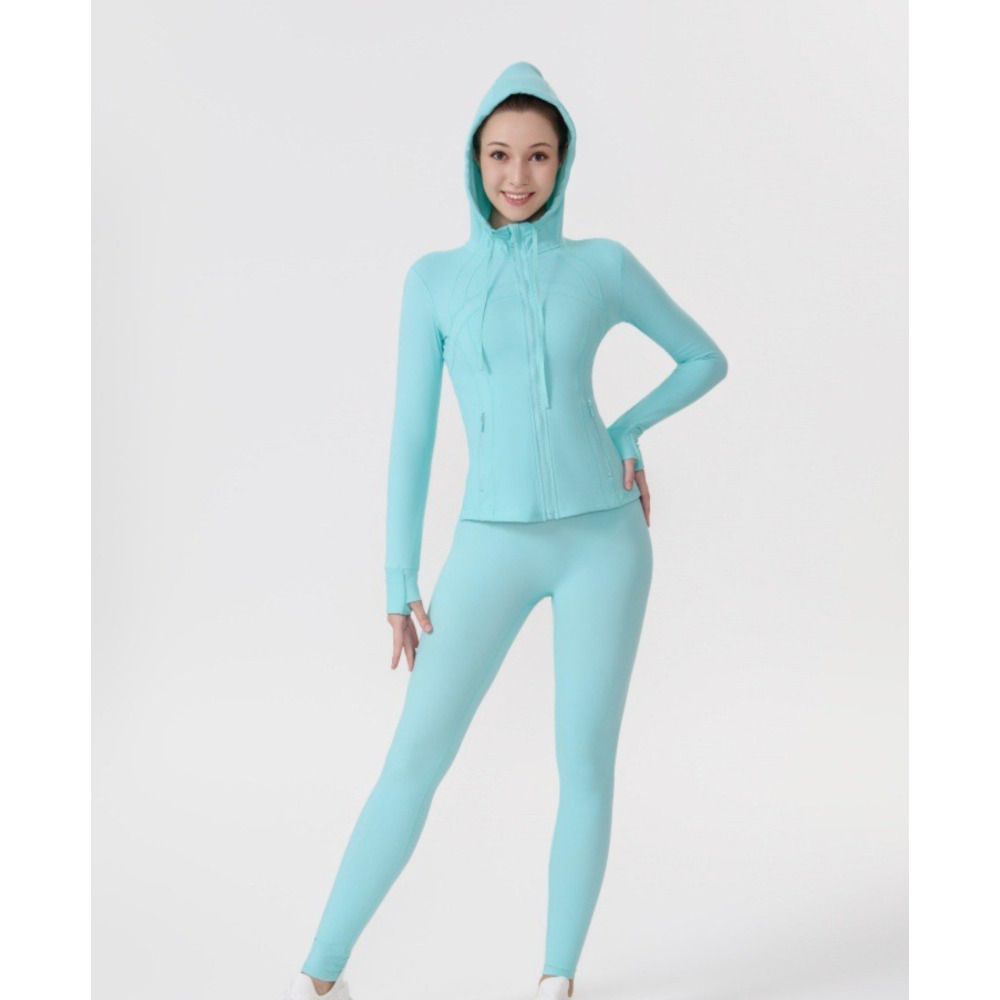 Dames yoga-outfit met capuchon, bestaande uit een 9-punts legging en een slim fit jasje, casual sportkleding voor workouts en dagelijks gebruik._voghion.com