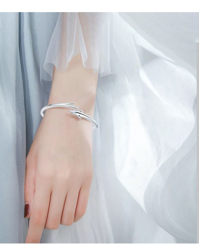 Bracciale a catena con delfino in argento per donna e ragazza_voghion.com