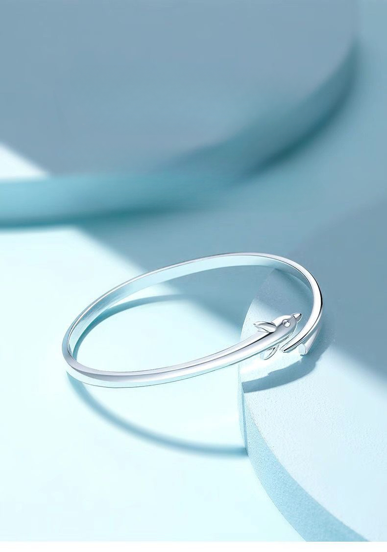 Bracciale a catena con delfino in argento per donna e ragazza_voghion.com