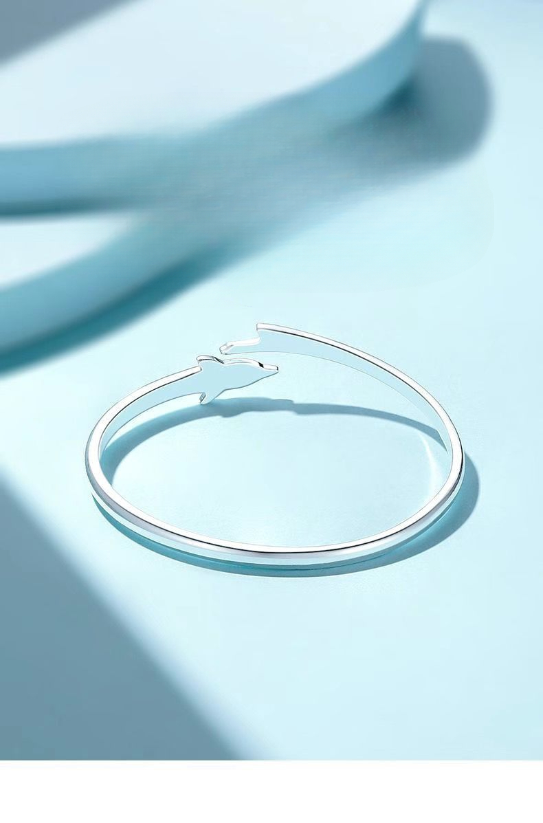 Bracciale a catena con delfino in argento per donna e ragazza_voghion.com