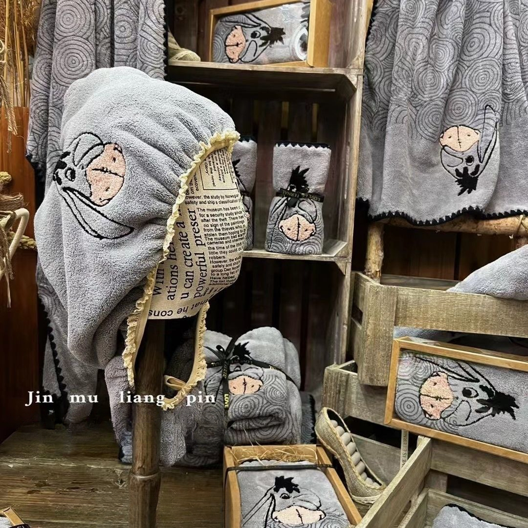 Jinmu Liangpin - Set da bagno con ricamo a forma di asino, tre asciugamani grandi, assorbenti e spessi, anti-pelucchi, ad asciugatura rapida_voghion.com