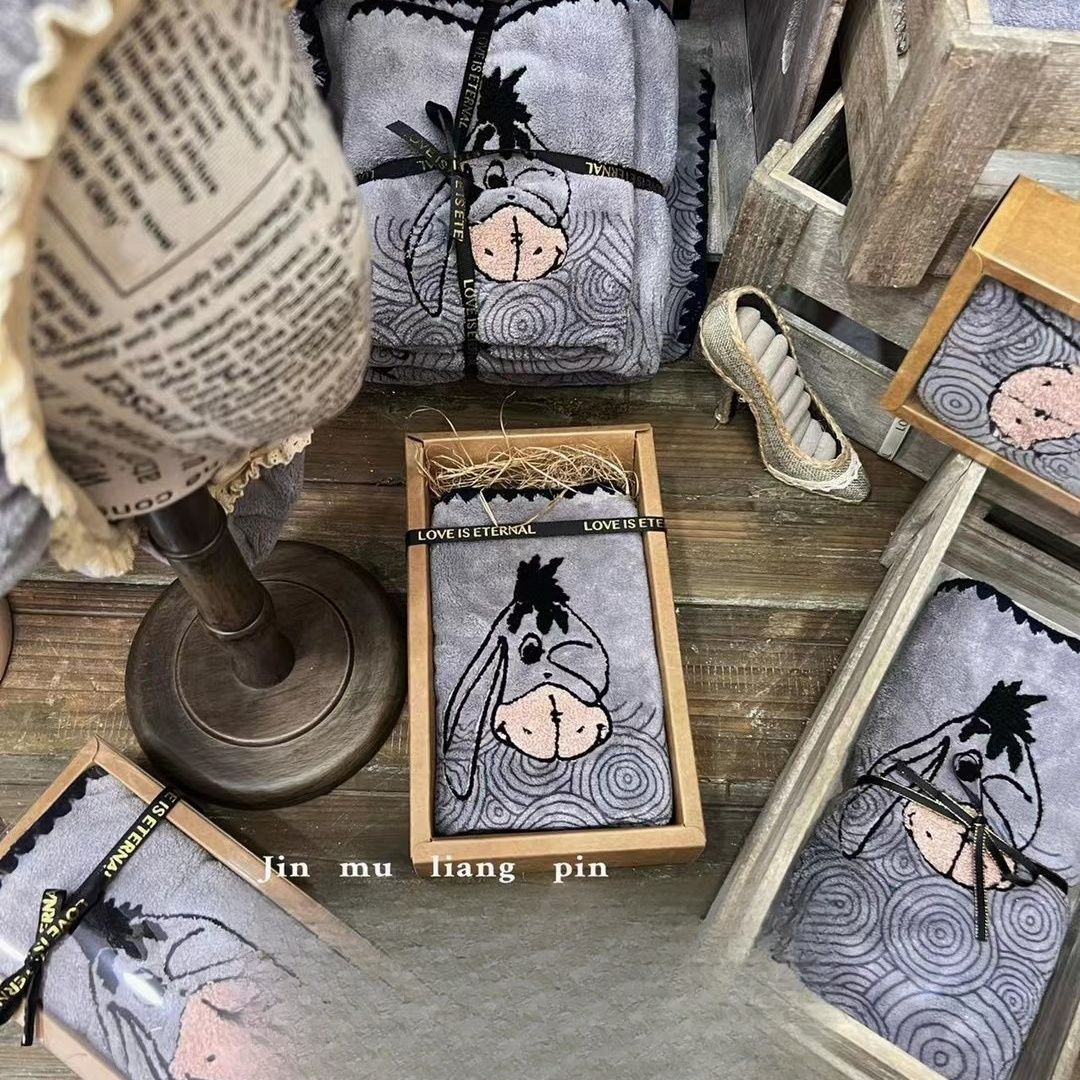 Jinmu Liangpin - Set da bagno con ricamo a forma di asino, tre asciugamani grandi, assorbenti e spessi, anti-pelucchi, ad asciugatura rapida_voghion.com