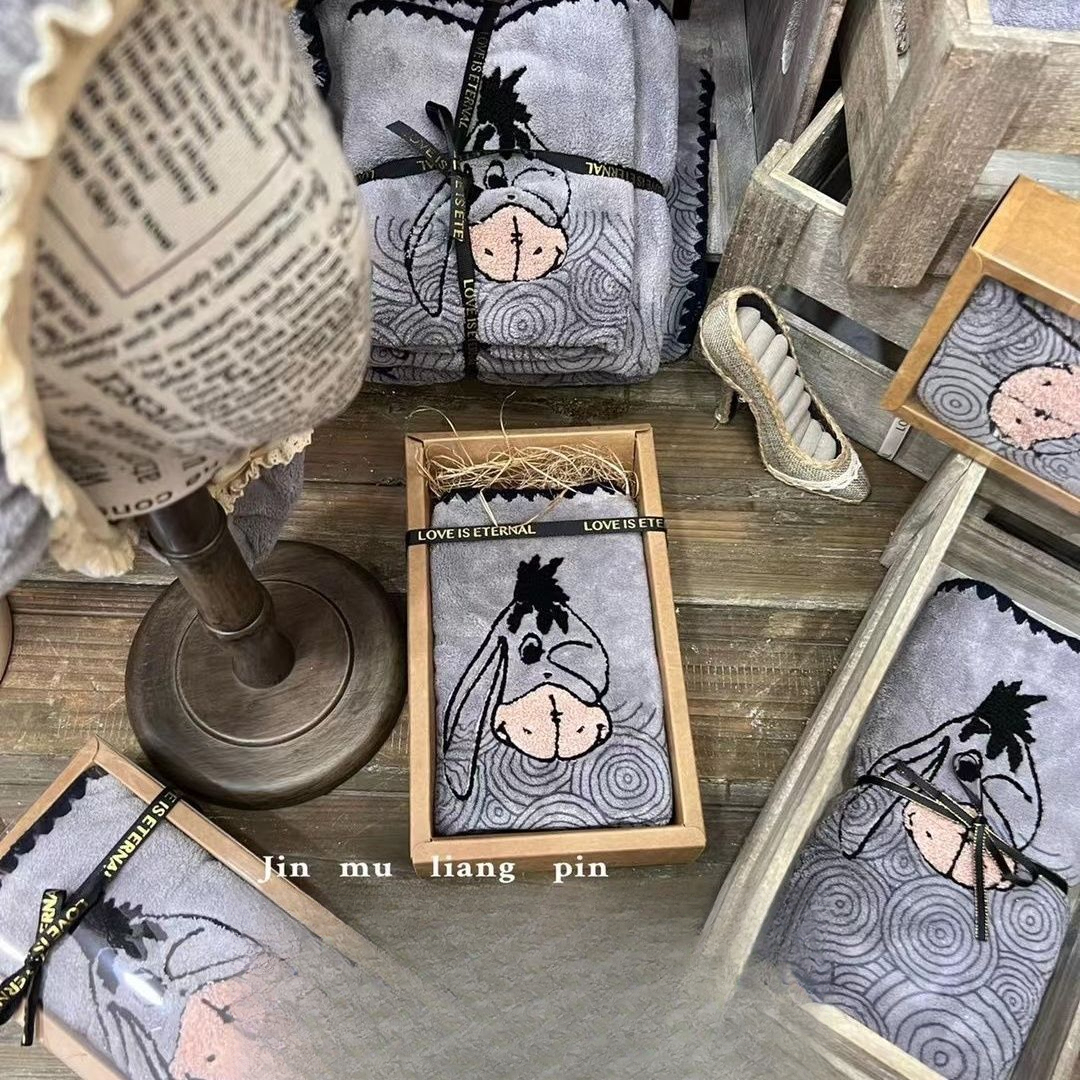 Jinmu Liangpin - Set da bagno con ricamo a forma di asino, tre asciugamani grandi, assorbenti e spessi, anti-pelucchi, ad asciugatura rapida_voghion.com