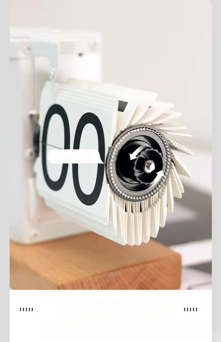 Orologio digitale da scrivania in legno massello con funzione di cambio pagina automatico, un elemento decorativo ideale per il soggiorno._voghion.com