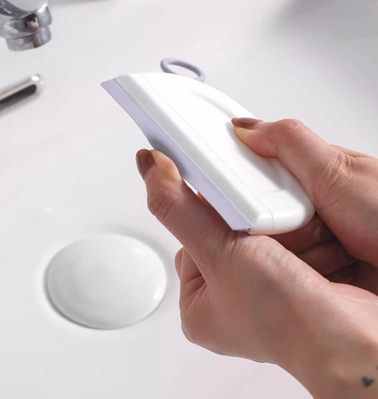 Small Glass Cleaning Tool Bathroom Sink Mini Squeegee_voghion.com