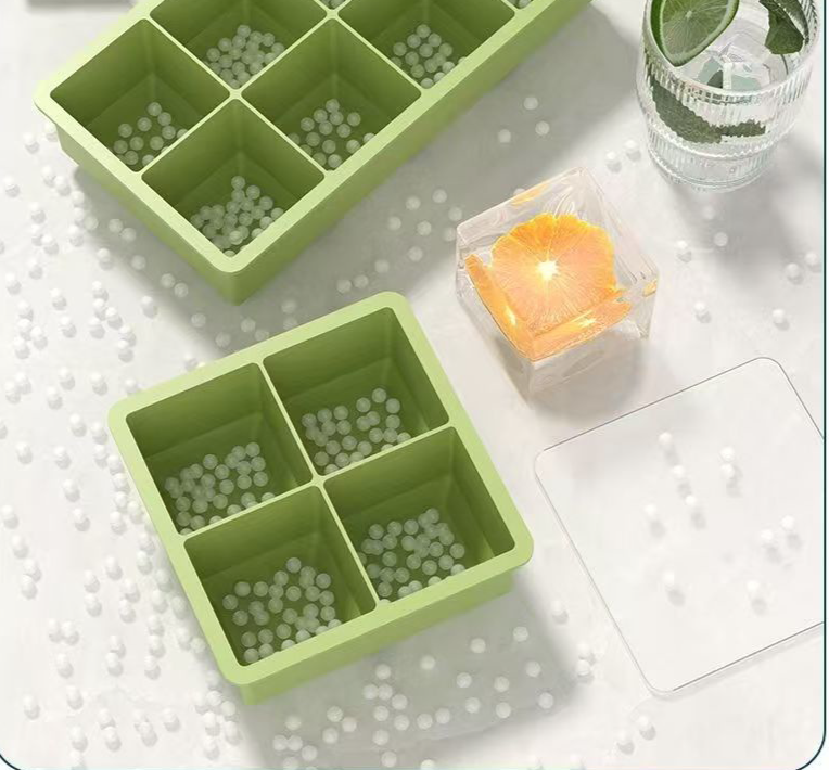 Silicone Ice Cube Tray With Lid For Kitchen Household Use_voghion.com