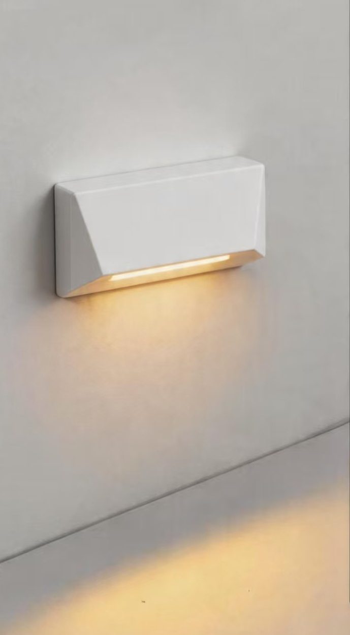 Rechargeable Wireless Night Light With Motion Sensor For Hallways_voghion.com