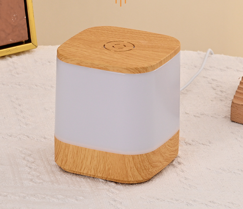 Luce notturna led per bambini con protezione occhi da comodino_voghion.com