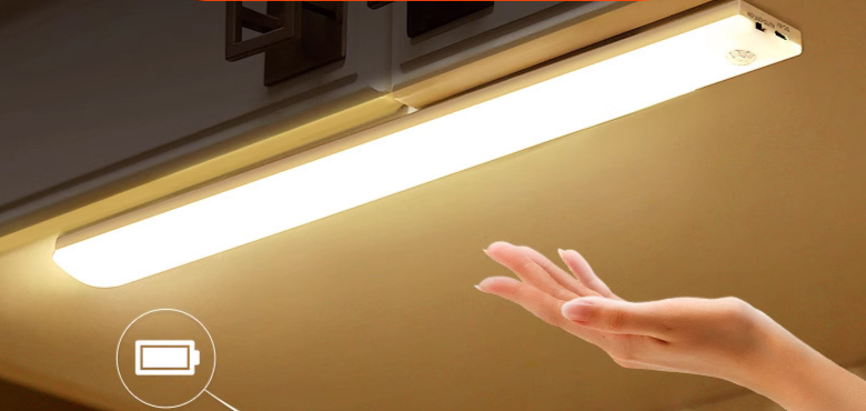 Scala con sensore di movimento intelligente, suono e controllo automatici, armadio, ricarica wireless notturna, luce notturna a LED_voghion.com