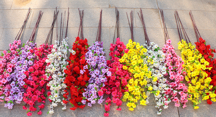 Artificial Peach Blossom Branch For Wedding And Garden Decor_voghion.com