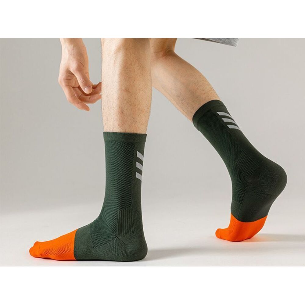 Road Bike Mid-Calf Cycling Reflective Outdoor Professional Men And Women Breathable Sports Running Socks Quick-Dry_voghion.com
