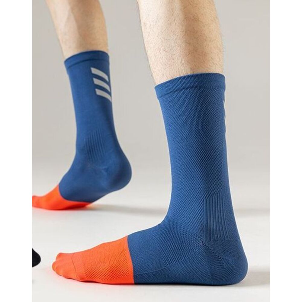 Road Bike Mid-Calf Cycling Reflective Outdoor Professional Men And Women Breathable Sports Running Socks Quick-Dry_voghion.com
