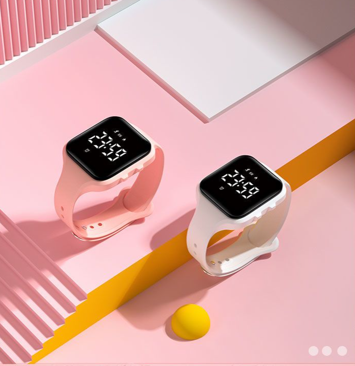 Smart Female Students Korean Version Simple Junior High School Bracelet Sports Waterproof Luminous Vibration Alarm Clock_voghion.com