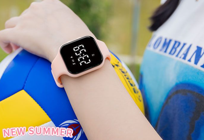 Smart Female Students Korean Version Simple Junior High School Bracelet Sports Waterproof Luminous Vibration Alarm Clock_voghion.com