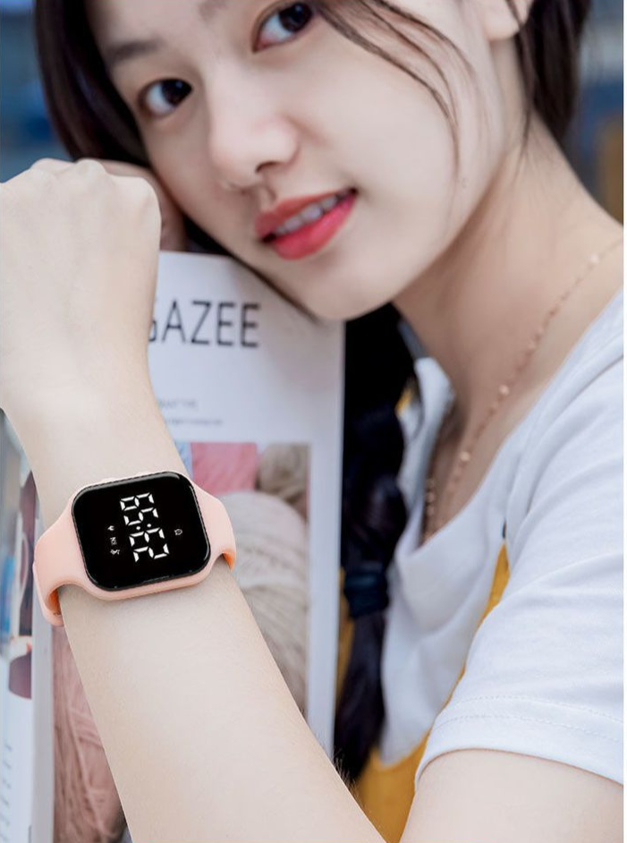 Smart Female Students Korean Version Simple Junior High School Bracelet Sports Waterproof Luminous Vibration Alarm Clock_voghion.com