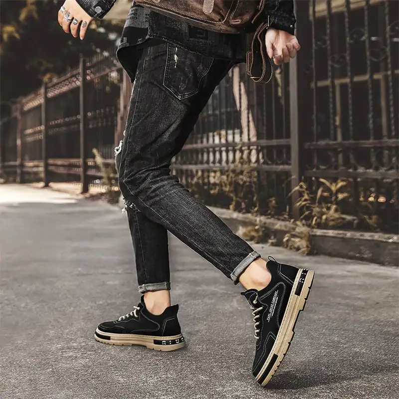 Neu Für Männer Bequeme Flache Beiläufige Outdoor Wilde männer Sneakers High-End-Mode Ein Pedal_voghion.com
