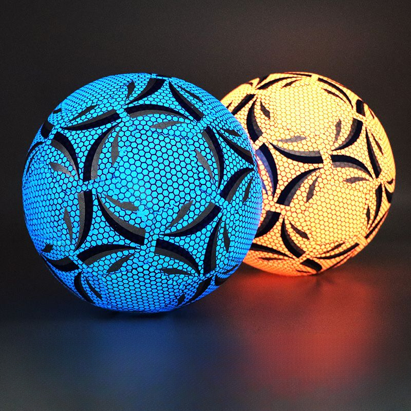 Glow In The Dark Soccer Ball For Kids And Elementary Students_voghion.com