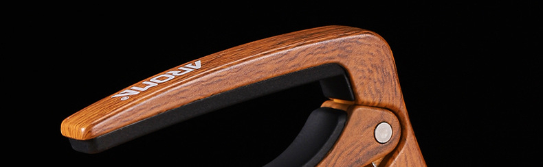 Capotraste universal para violão folk clássico e elétrico_voghion.com
