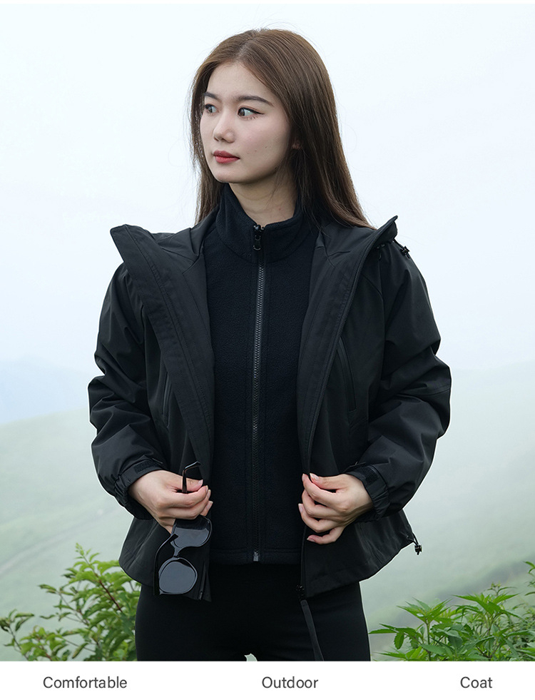 Soft Shell Hiking Jacket Windproof Waterproof Three-in-one_voghion.com