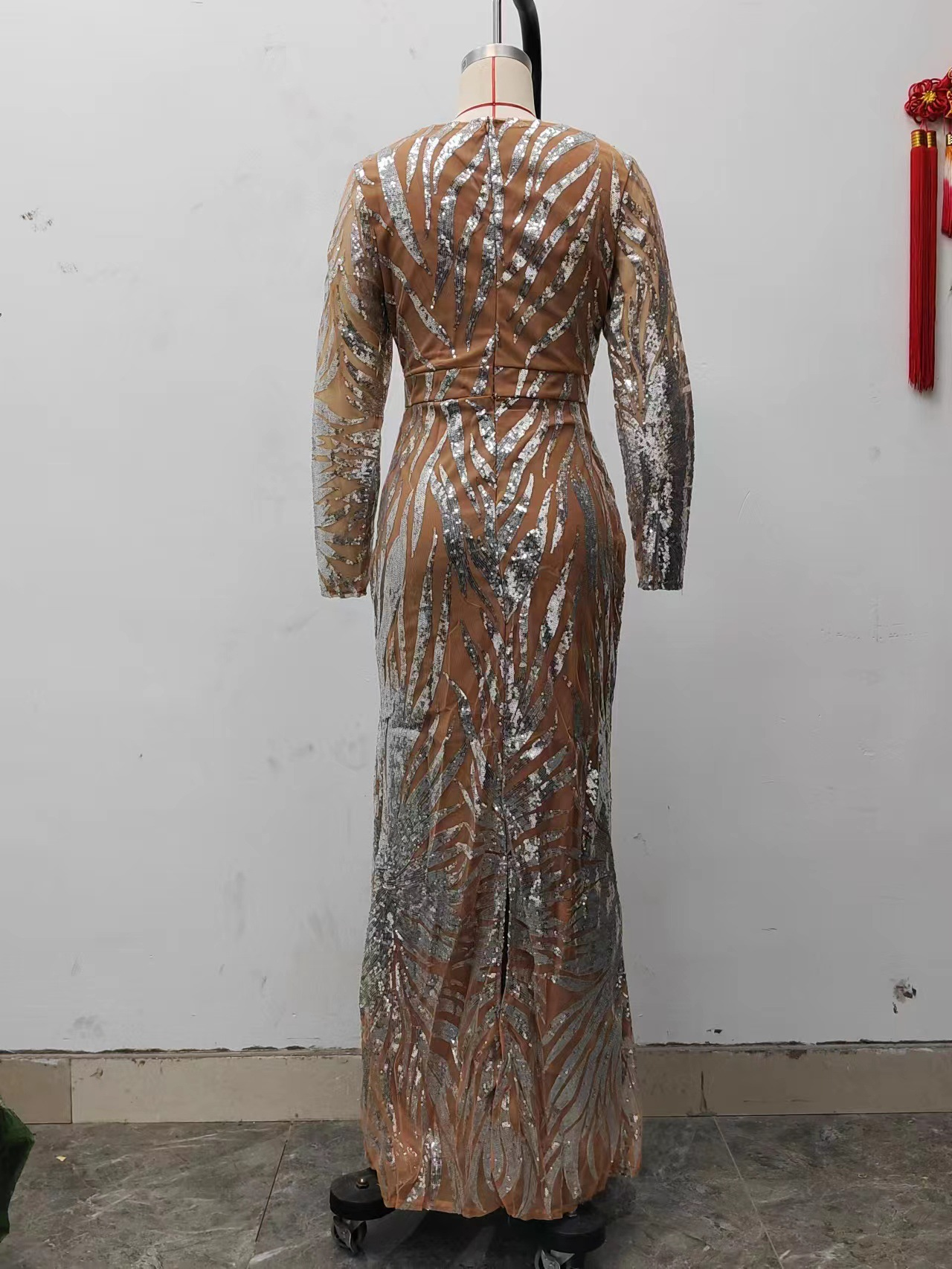 Damen Abendkleid Mit Goldprint Und Figurbetonter Meerjungfrauform_voghion.com