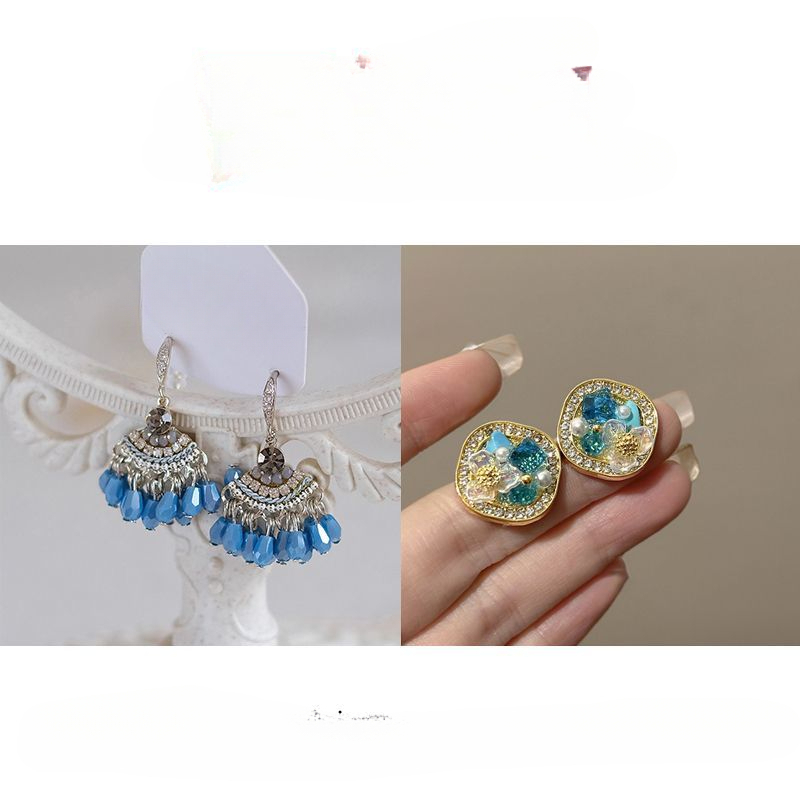 Orecchini pendenti stile etnico vintage con perline e cristalli_voghion.com